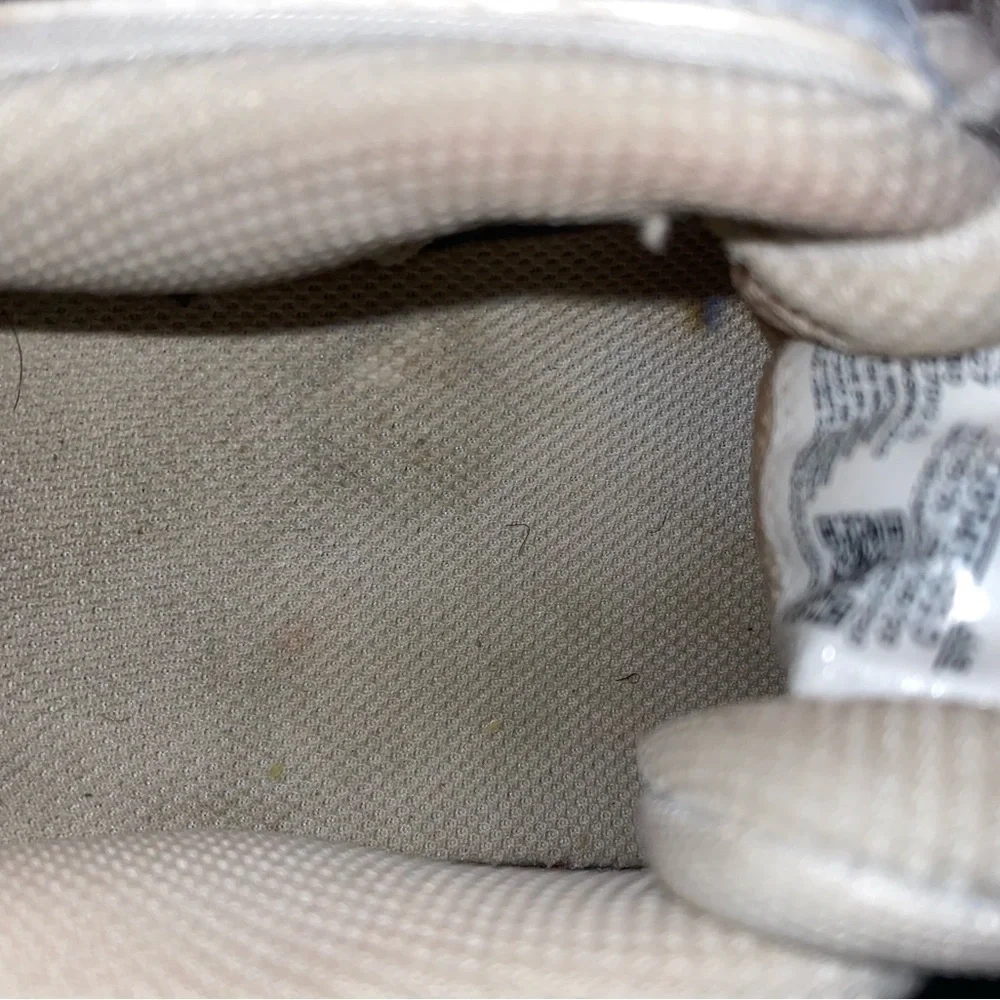 Nike Womens Legend Essential 2 White Gold Running Shoes Sneakers Size 10 - Picture 10 of 12